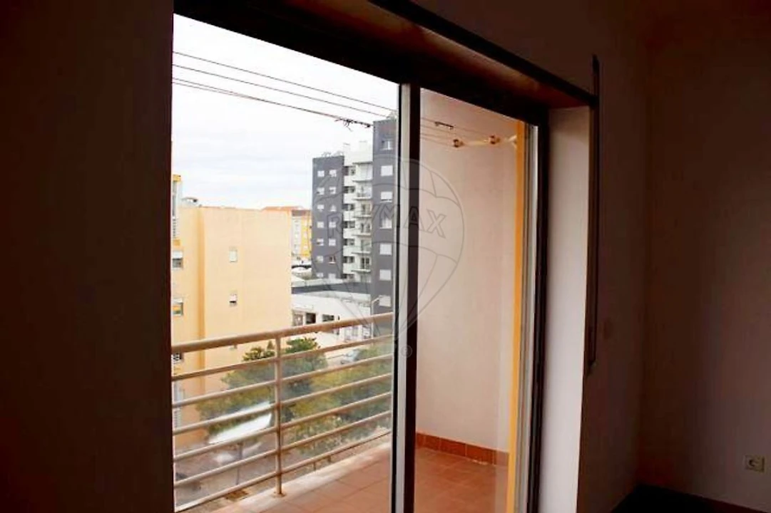 Apartamento T3 para Venda em Alto do Seixalinho, Santo André e Verderena Foto 8