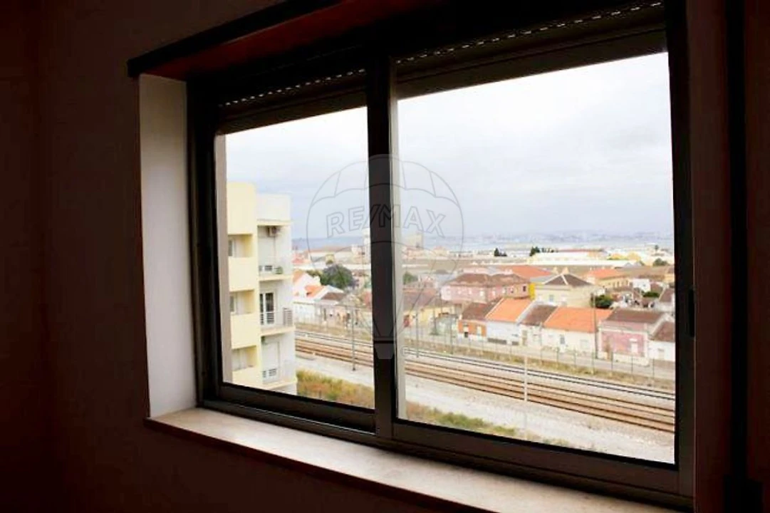 Apartamento T3 para Venda em Alto do Seixalinho, Santo André e Verderena Foto 25