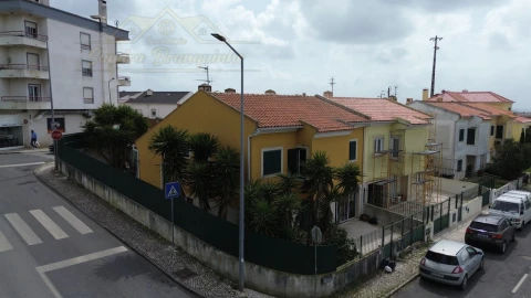 Moradia T4 para Venda em Sobral de Monte Agraço
