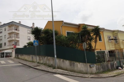 Moradia T4 para Venda em Sobral de Monte Agraço