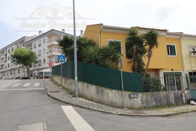 Moradia T4 para Venda em Sobral de Monte Agraço