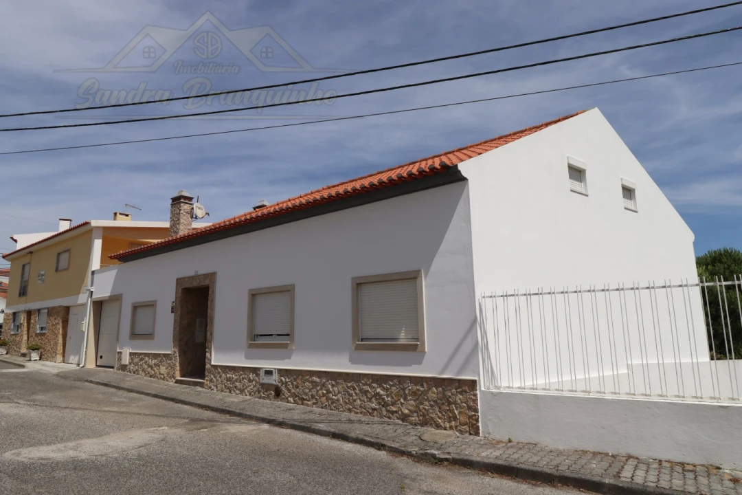Moradia T3 para Venda em Santa Barbara Foto 3