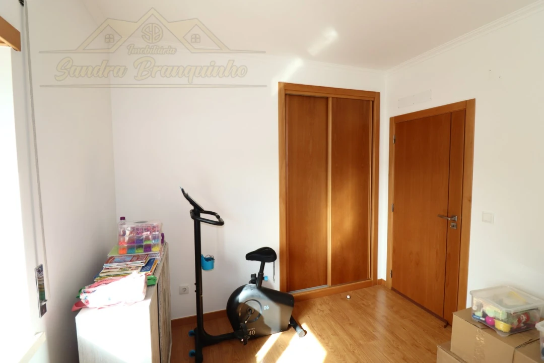 Moradia T3 para Venda em Santa Barbara Foto 16