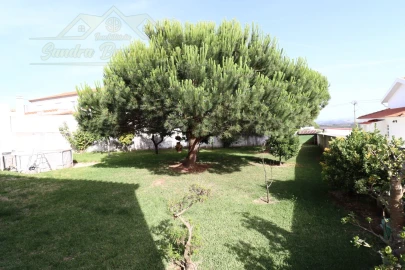 Moradia T3 para Venda em Santa Barbara
