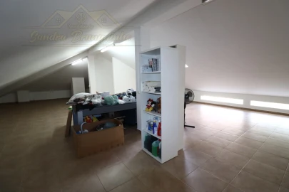 Moradia T3 para Venda em Santa Barbara