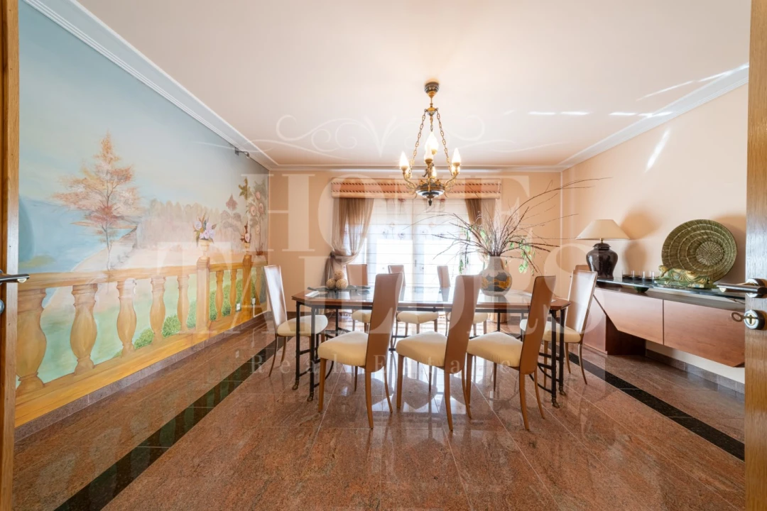 Apartamento T5 para Arrendamento em Sacavém e Prior Velho Foto 5