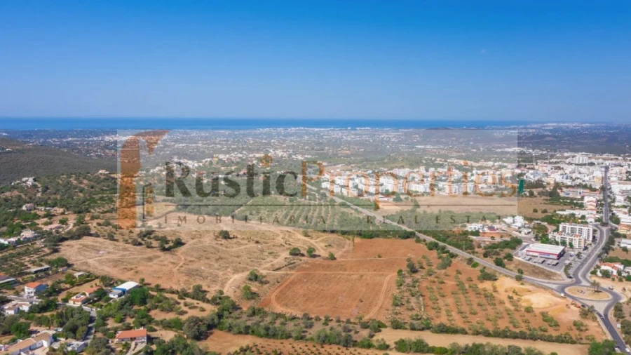 Terreno para Venda em Loule (São Sebastião)