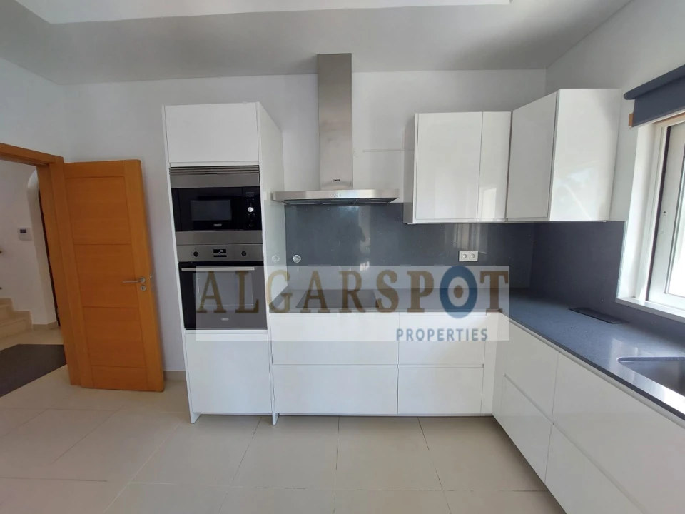Moradia T4 para Venda em Almancil Foto 18