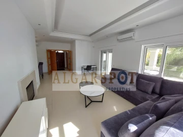 Moradia T4 para Venda em Almancil