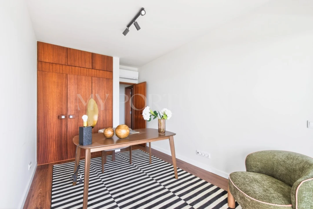 Apartamento T4 para Venda em Cascais e Estoril Foto 23