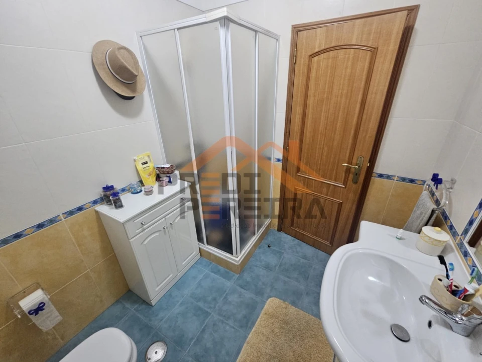 Moradia T5 para Venda em Ramada e Caneças Foto 18