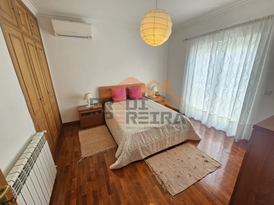 Moradia T5 para Venda em Ramada e Caneças Foto 29
