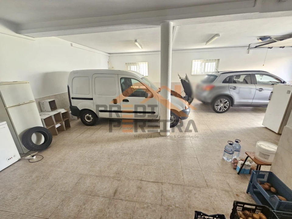 Moradia T5 para Venda em Ramada e Caneças Foto 56