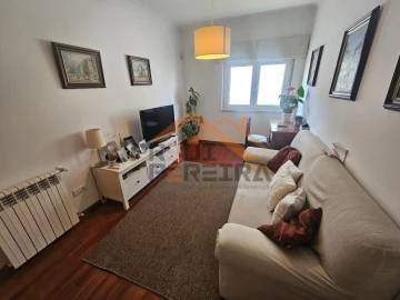 Moradia T5 para Venda em Ramada e Caneças
