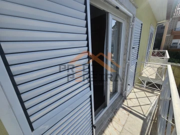 Moradia T5 para Venda em Ramada e Caneças