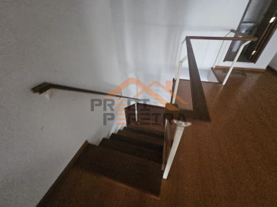 Loja para Venda em Póvoa de Santo Adrião e Olival Basto Foto 19