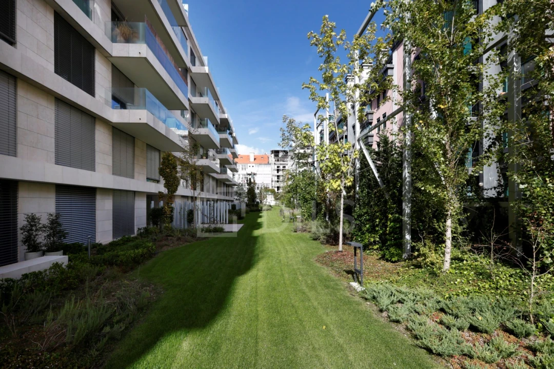 Apartamento T3 para Venda em Santo António Foto 8