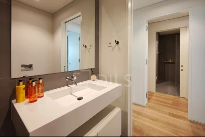 Apartamento T3 para Venda em Santo António