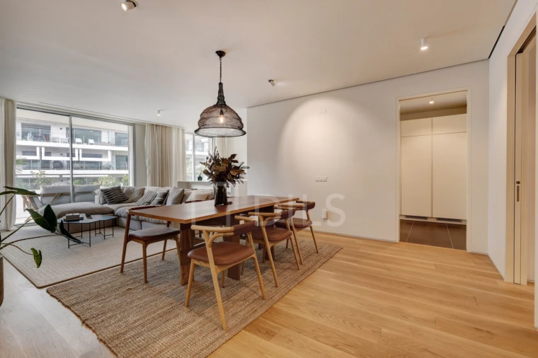 Apartamento T3 para Venda em Santo António Foto 17