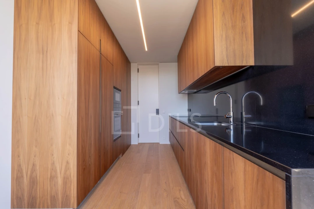 Apartamento T4 para Venda em Aldoar, Foz do Douro e Nevogilde Foto 6