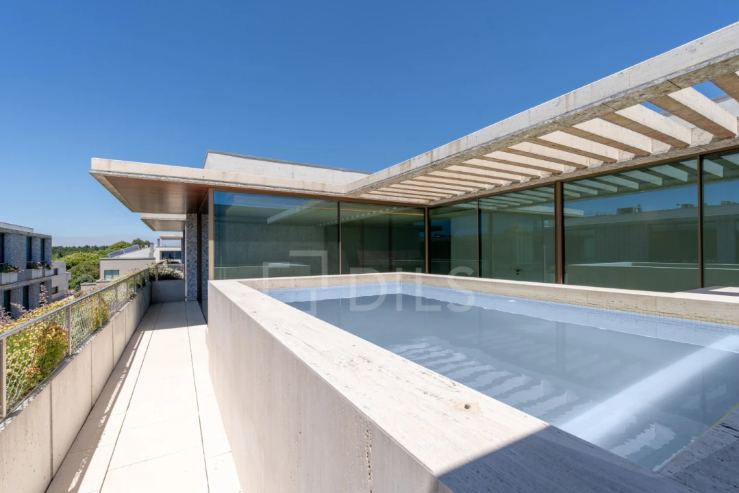 Apartamento T4 para Venda em Aldoar, Foz do Douro e Nevogilde Foto 1