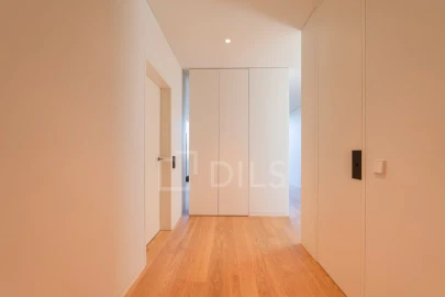 Apartamento T4 para Venda em Aldoar, Foz do Douro e Nevogilde