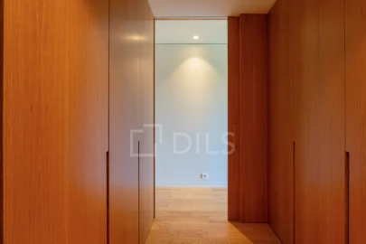 Apartamento T4 para Venda em Aldoar, Foz do Douro e Nevogilde