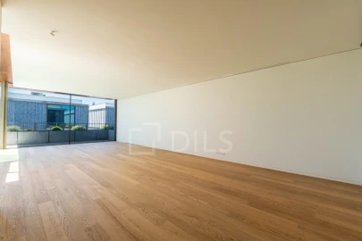 Apartamento T4 para Venda em Aldoar, Foz do Douro e Nevogilde