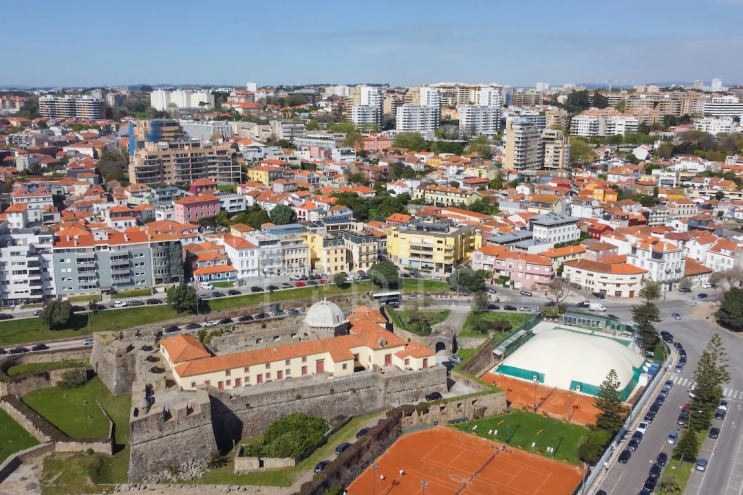 Apartamento T2 para Venda em Paranhos Foto 15