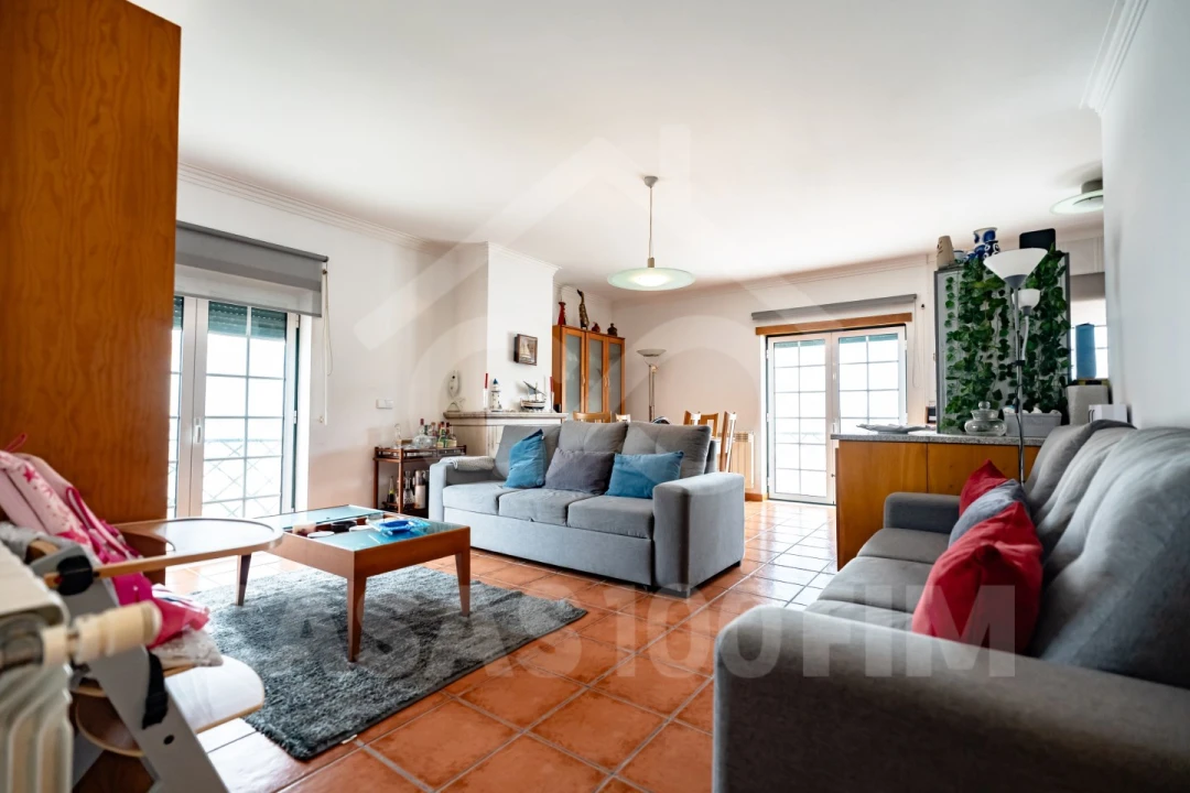 Apartamento T2 para Venda em Pataias e Martingança Foto 1