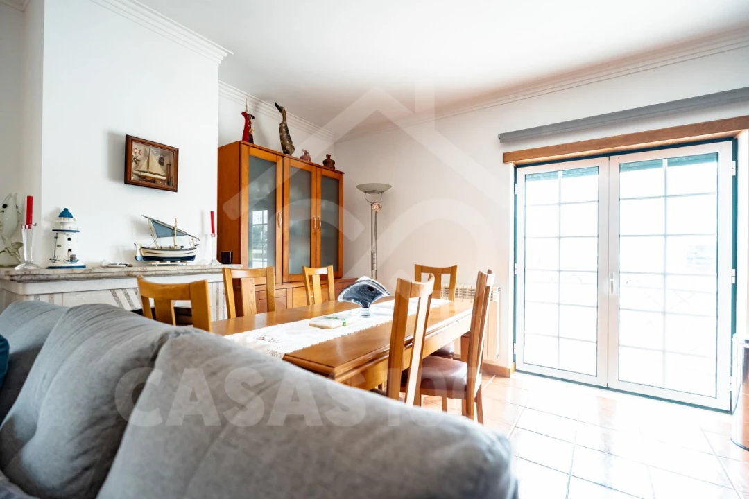 Apartamento T2 para Venda em Pataias e Martingança Foto 4