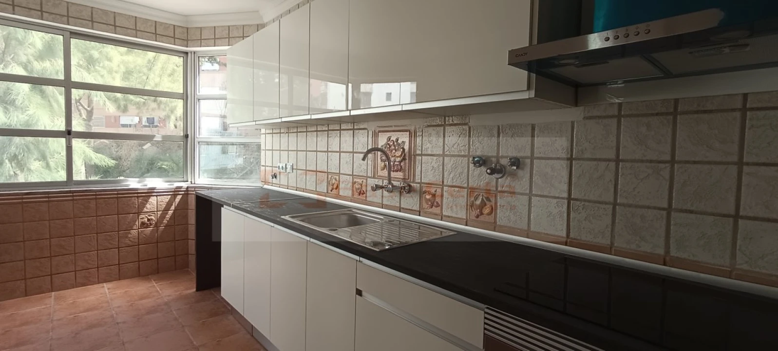 Apartamento T3 para Venda em Algueirão-Mem Martins Foto 2