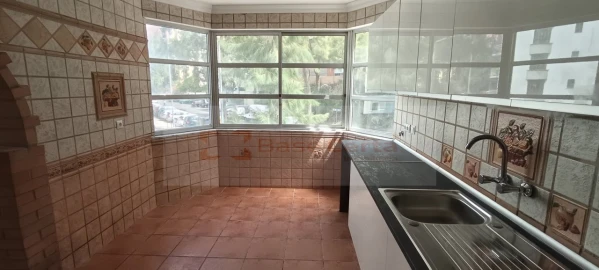 Apartamento T3 para Venda em Algueirão-Mem Martins