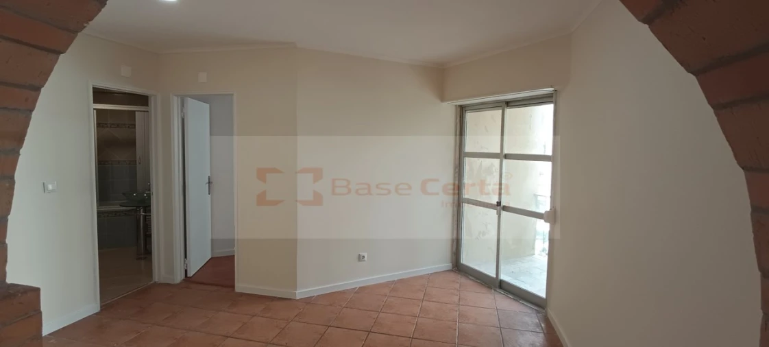 Apartamento T3 para Venda em Algueirão-Mem Martins Foto 18