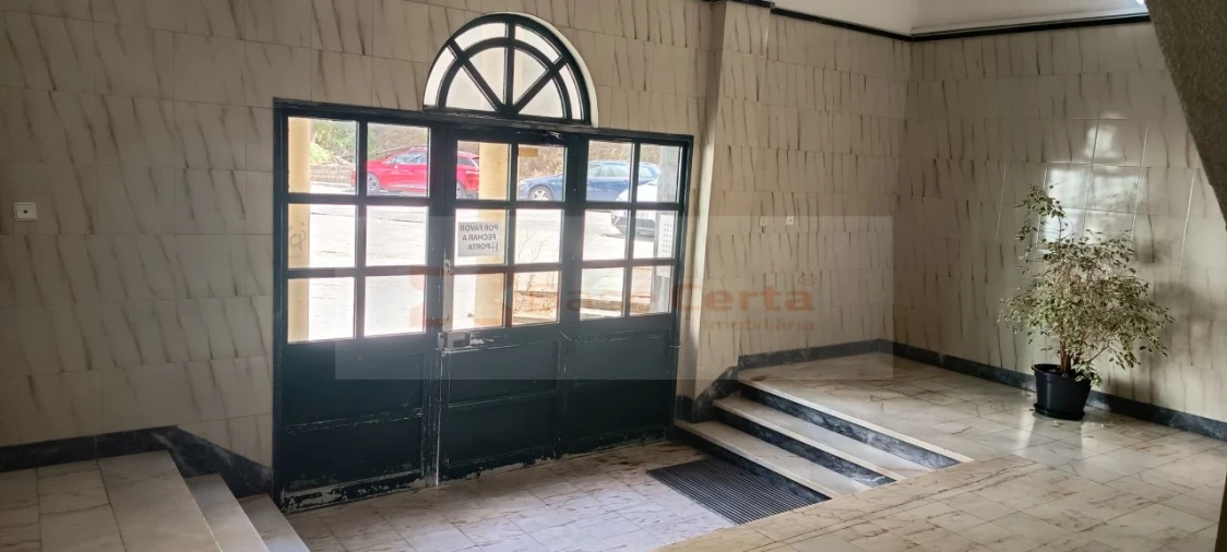 Apartamento T3 para Venda em Algueirão-Mem Martins Foto 21