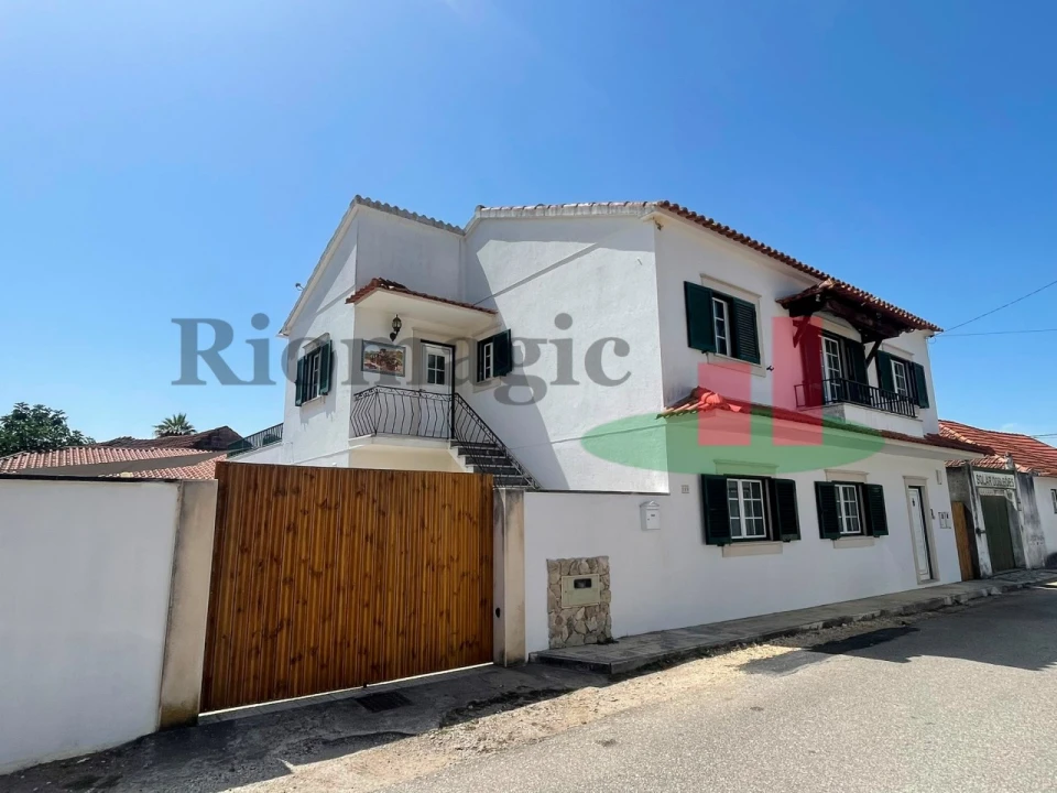 Moradia T5 para Venda em Outeiro da Cortiçada e Arruda dos Pisões Foto 4