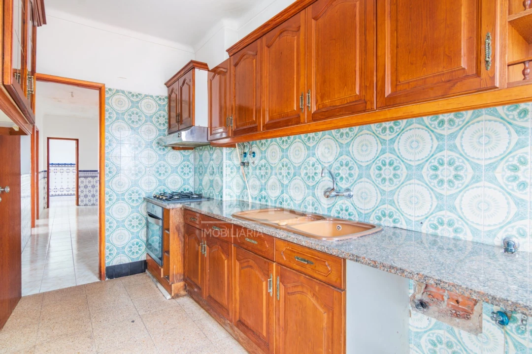 Apartamento T3 para Venda em Amora Foto 2