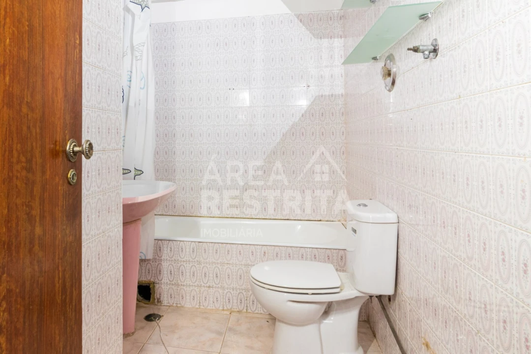 Apartamento T3 para Venda em Amora Foto 11