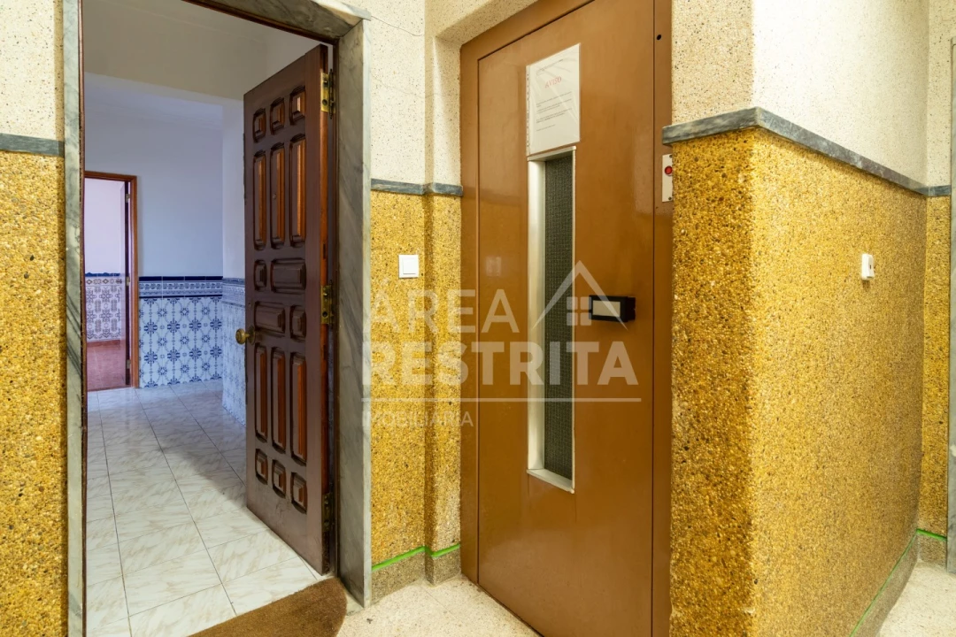 Apartamento T3 para Venda em Amora Foto 24