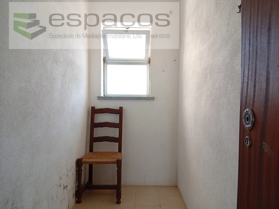 Apartamento T2 para Venda em Castelo Branco Foto 13
