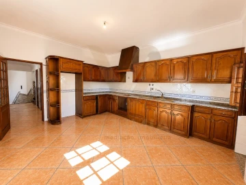 Prédio para Venda em Arcozelo