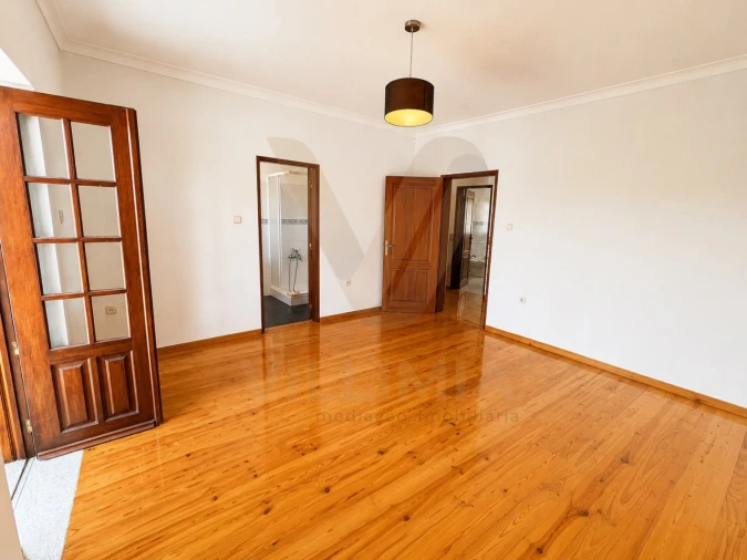 Prédio para Venda em Arcozelo Foto 26