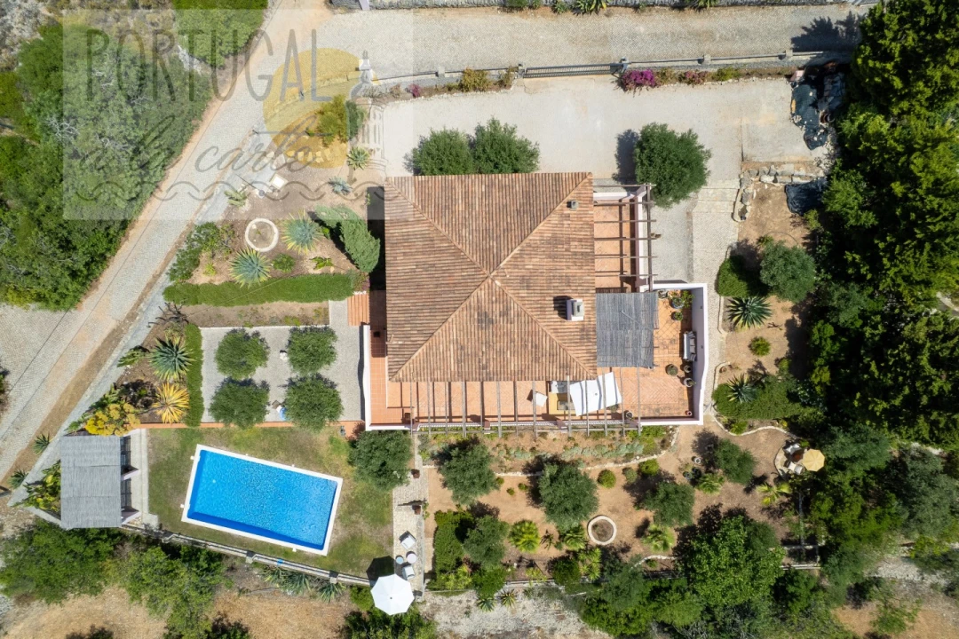 Moradia T2 para Venda em Santa Barbara de Nexe Foto 45