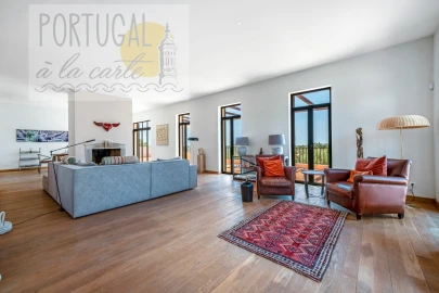Moradia T2 para Venda em Santa Barbara de Nexe