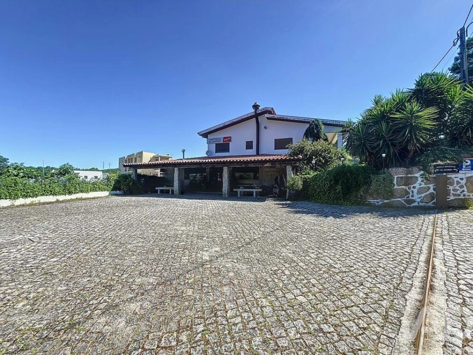 Loja para Arrendamento em Recarei Foto 16