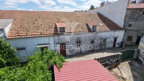Moradia para Venda em Gouveia (São Pedro e São Julião)