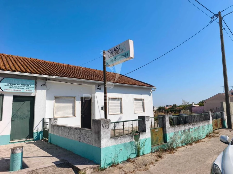 Moradia T3 para Venda em Azeitão (São Lourenço e São Simão) Foto 2