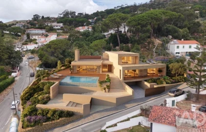 Moradia T4 para Venda em Alcabideche