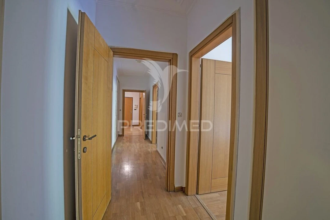 Apartamento T2 para Venda em Vila Franca de Xira Foto 9