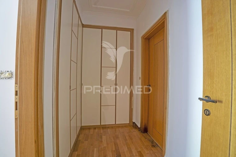 Apartamento T2 para Venda em Vila Franca de Xira Foto 10